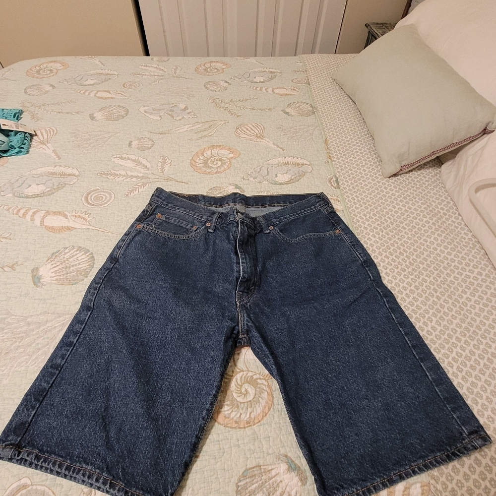 New w/o tags Levi's size 36 blue Jean shorts